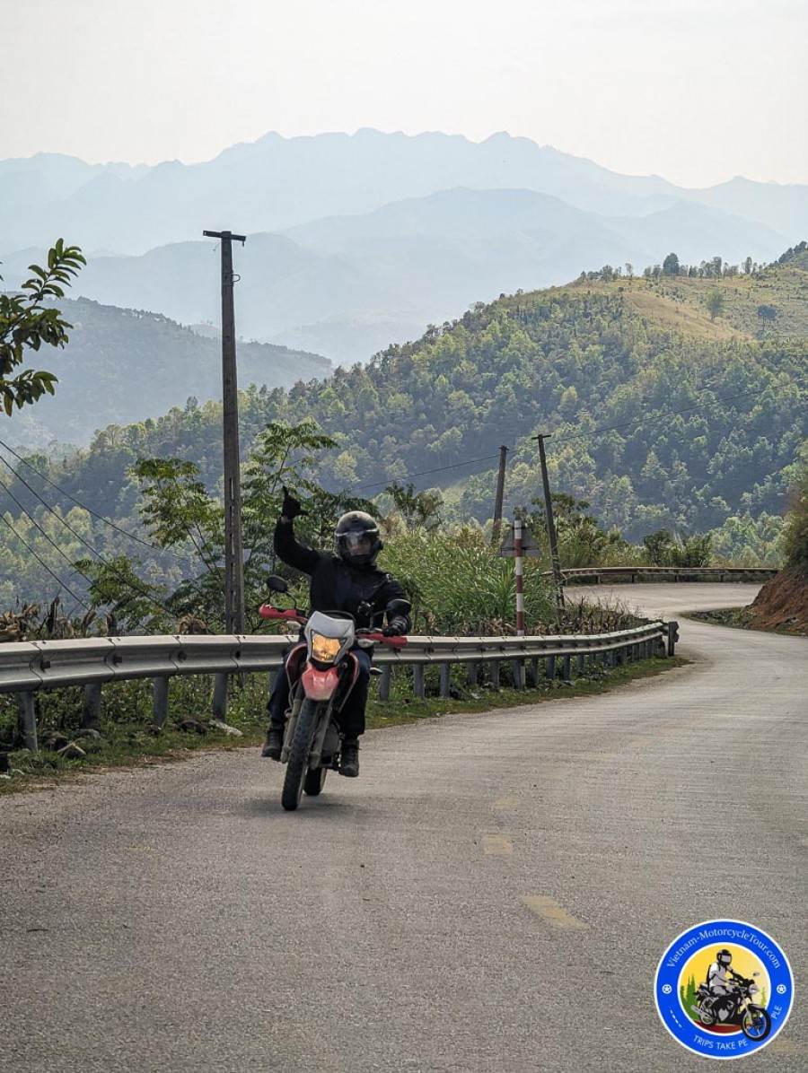 Northern Motorbike Tour: Ha Noi to Sapa via Ha Giang Loop 8D7N